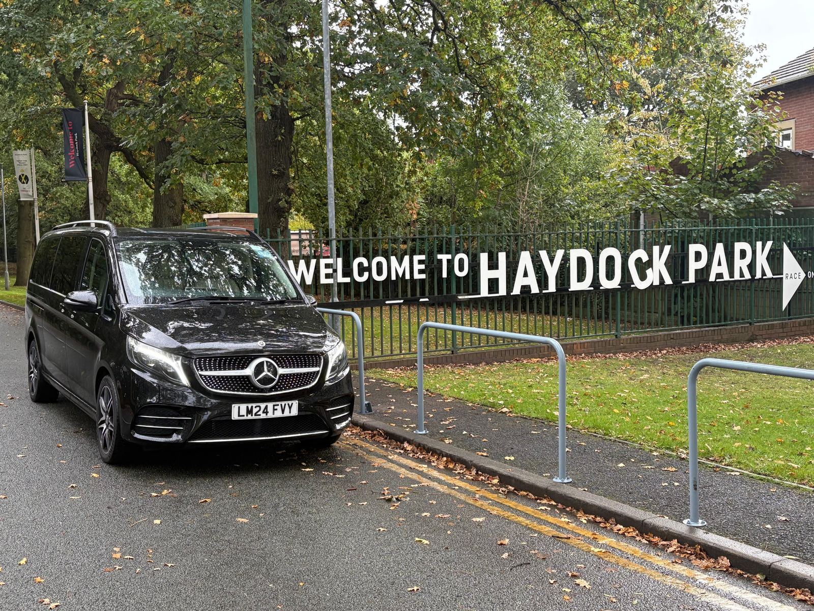 AO Platinum Chauffeurs V-Class at Haydock Park Racecourse